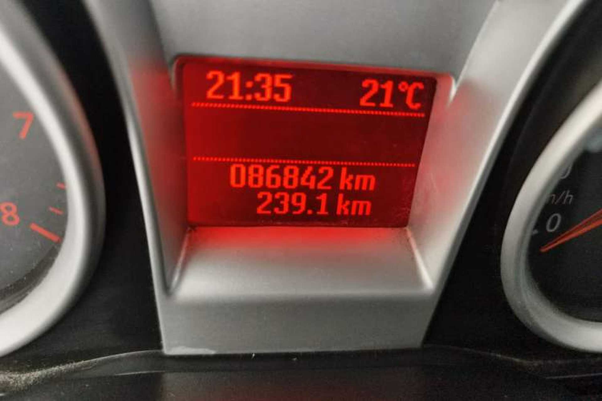 Used Ford Focus 2012 Hatchback Classic 1.8L Manual Base Model Odometer Close Up