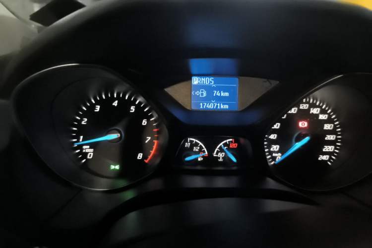 Used Ford Focus 2012 Sedan 1.6L Automatic Fashion Edition Odometer Close Up