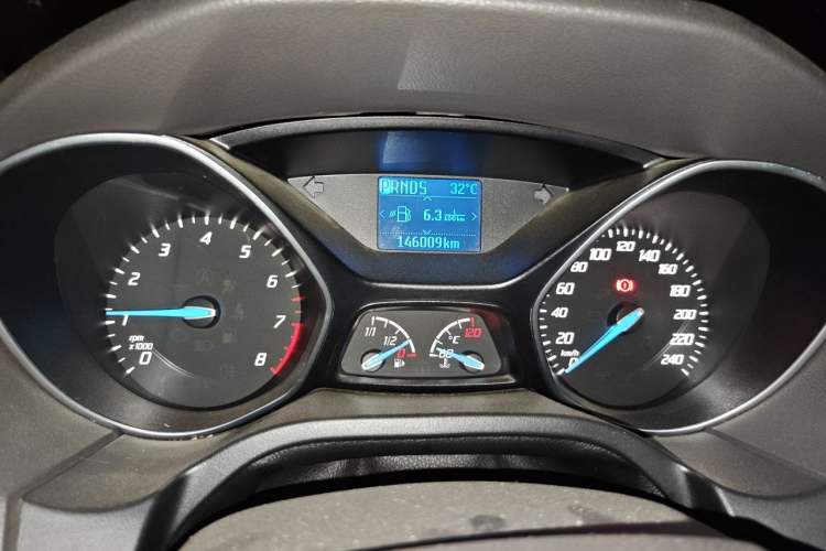 Used Ford Focus 2012 Hatchback 1.6L Automatic Fashion Edition Odometer Close Up