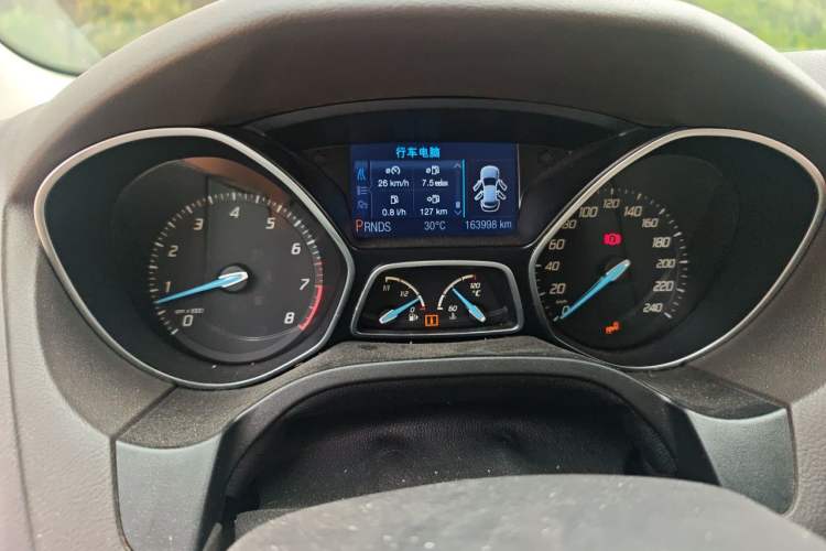 Used Ford Focus 2012 Sedan 2.0L Automatic Flagship Model Odometer Close Up