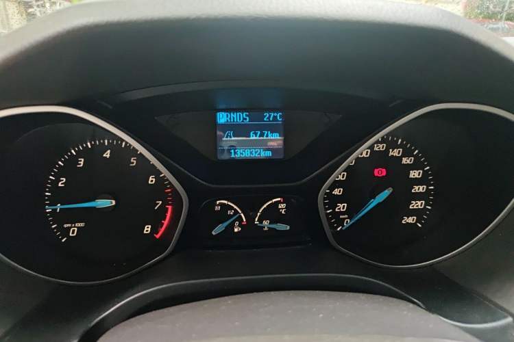 Used Ford Focus 2012 Sedan 1.6L Automatic Comfort Model Odometer Close Up