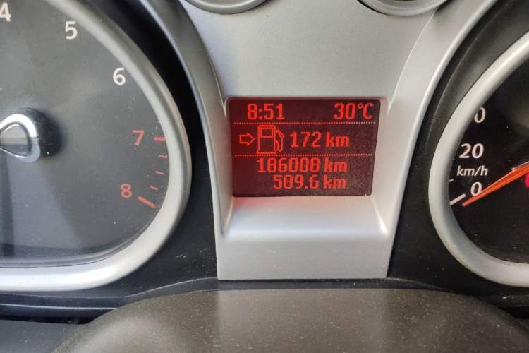 Used Ford Focus 2012 Hatchback Classic 1.8L Manual Fashion Edition Odometer Close Up