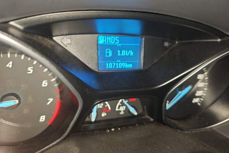 Used Ford Focus 2012 Hatchback 1.6L Automatic Fashion Edition Odometer Close Up