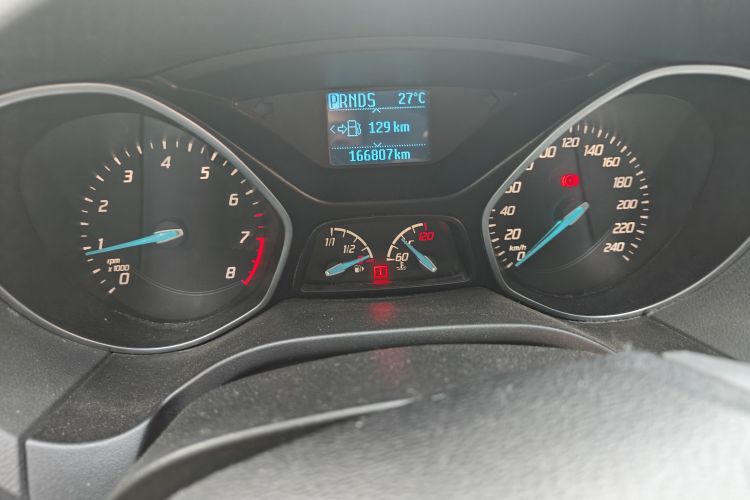 Used Ford Focus 2012 Sedan 1.6L Automatic Fashion Edition Odometer Close Up