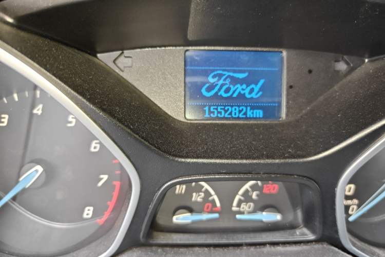 Used Ford Focus 2012 Sedan 1.6L Automatic Fashion Edition Odometer Close Up