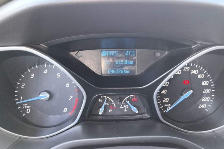 Used Ford Focus 2012 Sedan 1.6L Automatic Comfort Model Odometer Close Up