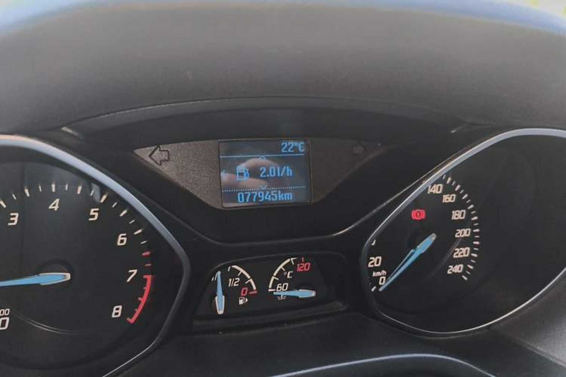 Used Ford Focus 2012 Sedan 1.6L Manual Fashion Edition Odometer Close Up