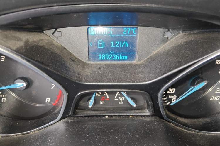 Used Ford Focus 2012 Sedan 1.6L Automatic Fashion Edition Odometer Close Up