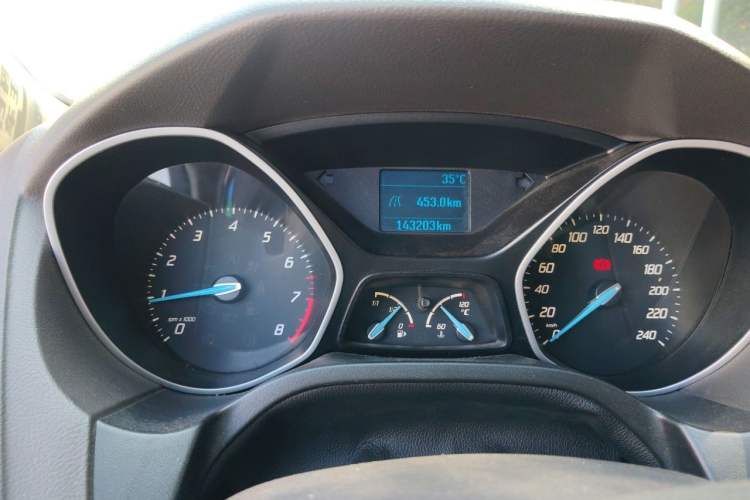 Used Ford Focus 2012 Sedan 1.6L Manual Comfort Model Odometer Close Up