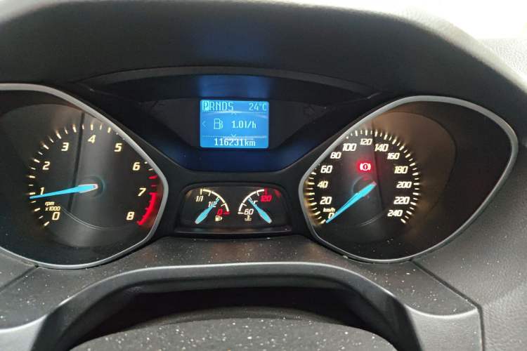 Used Ford Focus 2012 Sedan 1.6L Automatic Fashion Edition Odometer Close Up