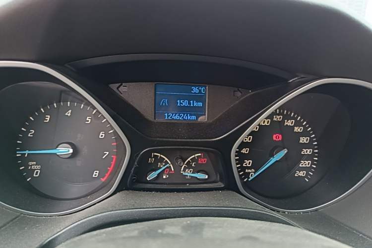 Used Ford Focus 2012 Sedan 1.6L Manual Comfort Model Odometer Close Up