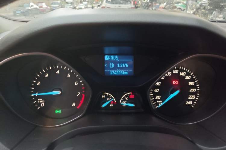 Used Ford Focus 2012 Sedan 1.6L Automatic Fashion Edition Odometer Close Up