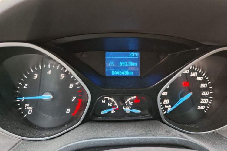 Used Ford Focus 2012 Sedan 1.6L Manual Comfort Model Odometer Close Up