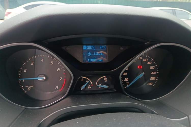 Used Ford Focus 2012 Hatchback 1.6L Automatic Fashion Edition Odometer Close Up