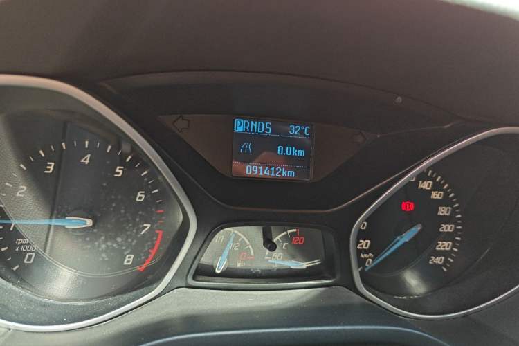 Used Ford Focus 2012 Hatchback 1.6L Automatic Comfort Model Odometer Close Up
