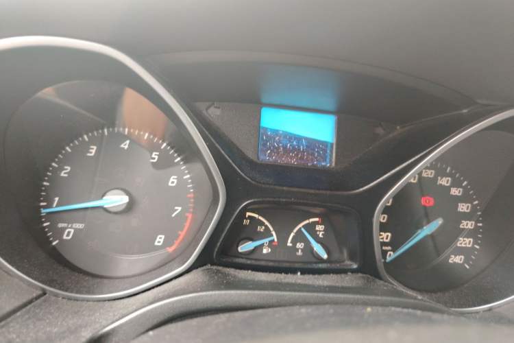 Used Ford Focus 2012 Sedan 1.6L Automatic Comfort Model Odometer Close Up