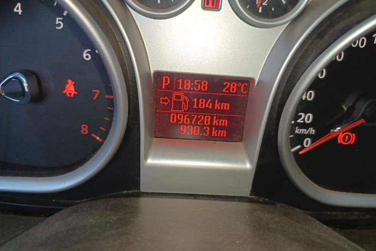 Used Ford Focus 2012 Hatchback Classic 1.8L Automatic Fashion Edition Odometer Close Up