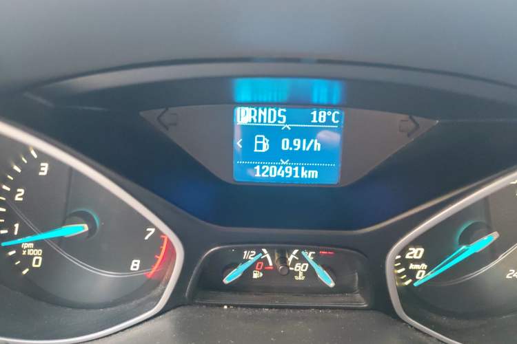 Used Ford Focus 2012 Sedan 1.6L Automatic Comfort Model Odometer Close Up
