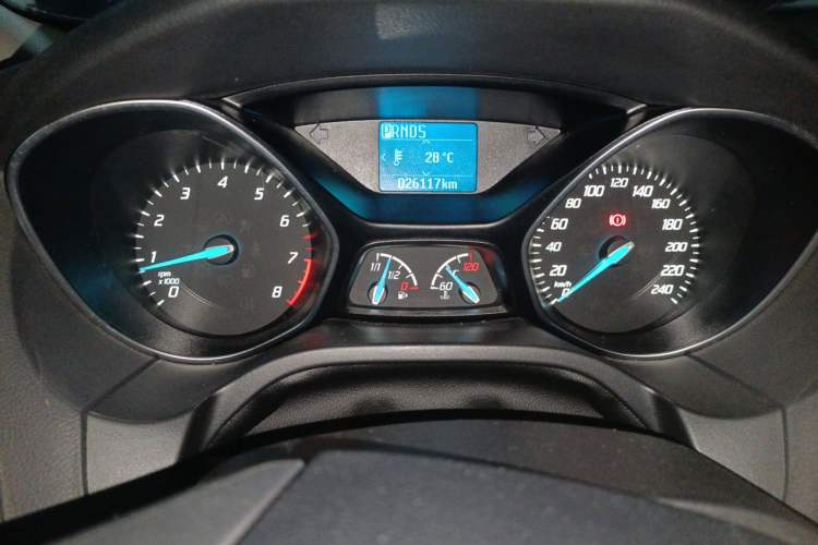 Used Ford Focus 2012 Sedan 1.6L Automatic Fashion Edition Odometer Close Up