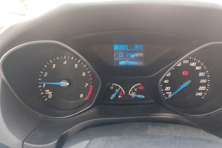 Used Ford Focus 2012 Sedan 1.6L Automatic Fashion Edition Odometer Close Up