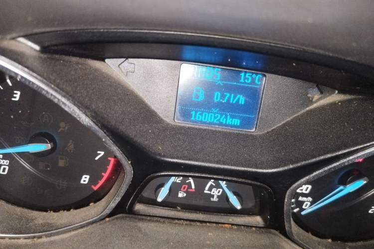 Used Ford Focus 2012 Sedan 1.6L Automatic Fashion Edition Odometer Close Up