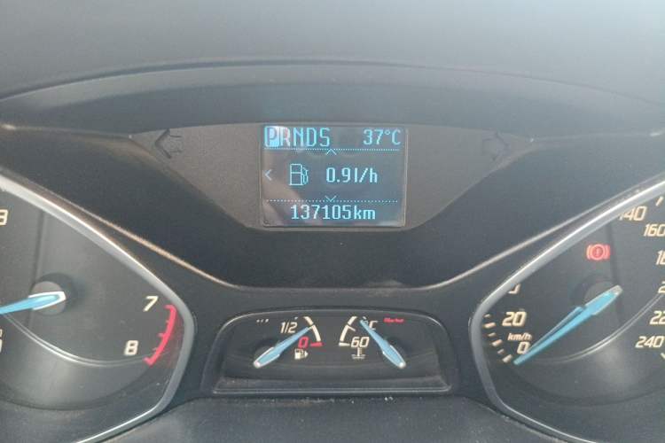 Used Ford Focus 2012 Hatchback 1.6L Automatic Fashion Edition Odometer Close Up