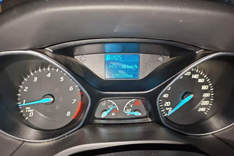 Used Ford Focus 2012 Sedan 1.6L Automatic Fashion Edition Odometer Close Up