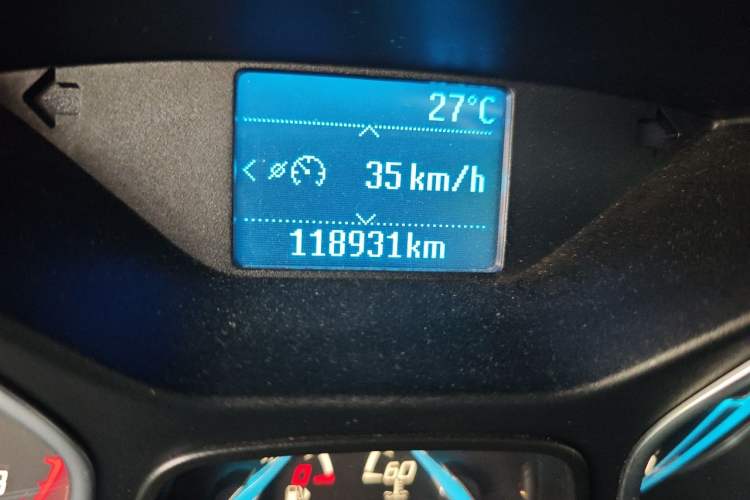 Used Ford Focus 2012 Hatchback 1.6L Manual Fashion Edition Odometer Close Up