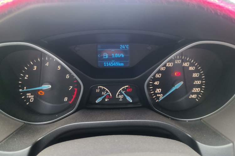 Used Ford Focus 2012 Hatchback 1.6L Manual Fashion Edition Odometer Close Up