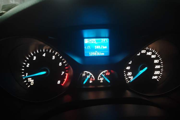 Used Ford Focus 2012 Hatchback 1.6L Automatic Fashion Edition Odometer Close Up