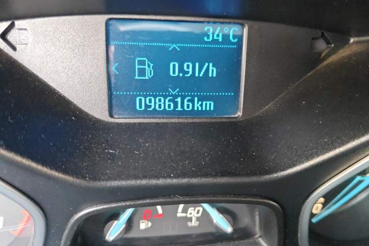 Used Ford Focus 2012 Sedan 1.6L Manual Fashion Edition Odometer Close Up