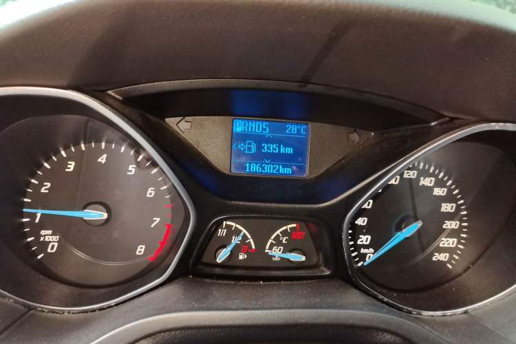 Used Ford Focus 2012 Sedan 1.6L Automatic Fashion Edition Odometer Close Up