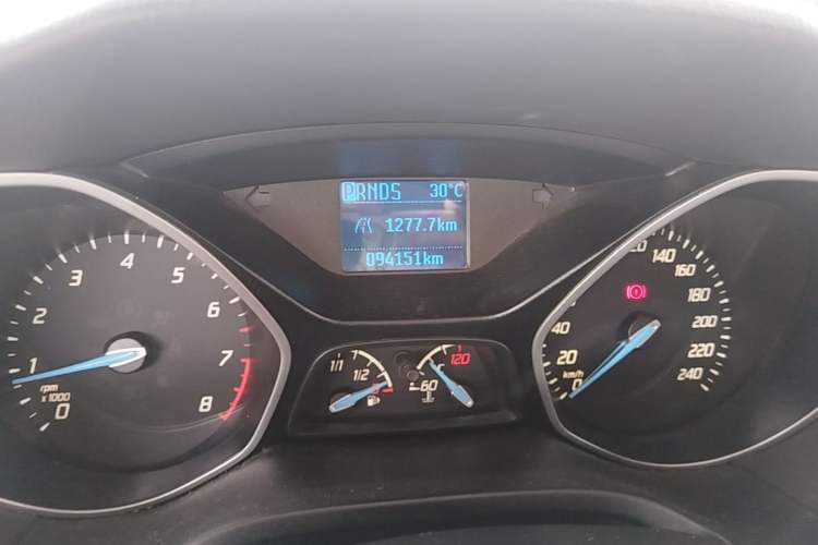 Used Ford Focus 2012 Hatchback 1.6L Automatic Comfort Model Odometer Close Up