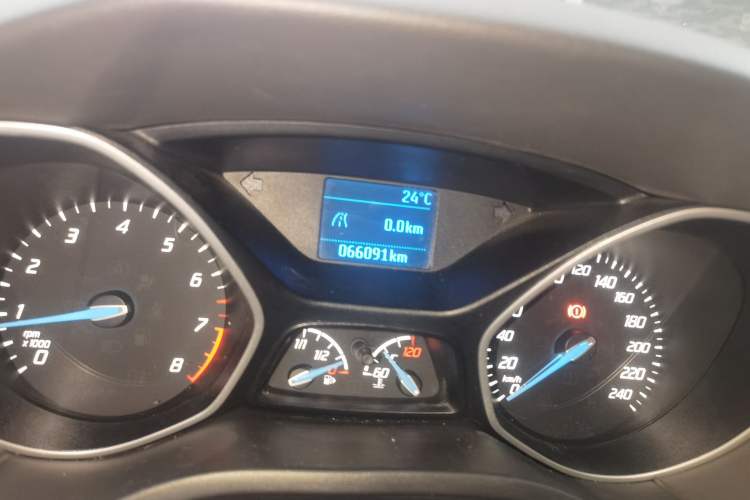 Used Ford Focus 2012 Sedan 1.6L Manual Comfort Model Odometer Close Up