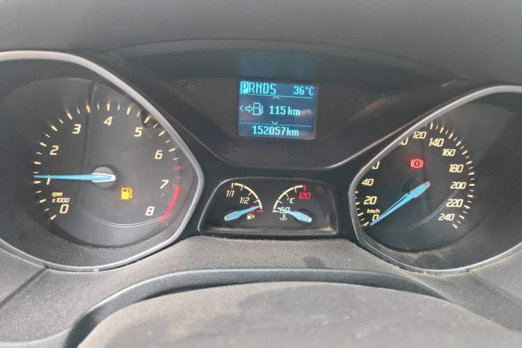 Used Ford Focus 2012 Hatchback 1.6L Automatic Fashion Edition Odometer Close Up