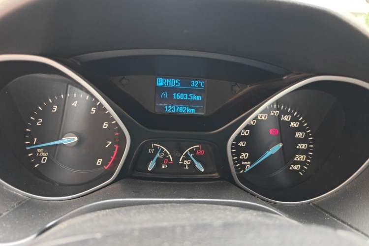 Used Ford Focus 2012 Hatchback 1.6L Automatic Comfort Model Odometer Close Up