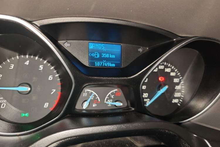 Used Ford Focus 2012 Sedan 1.6L Automatic Fashion Edition Odometer Close Up