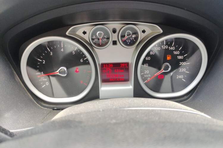 Used Ford Focus 2012 Hatchback Classic 1.8L Manual Base Model Odometer Close Up