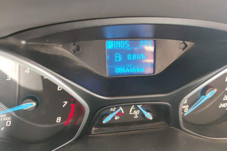 Used Ford Focus 2012 Sedan 1.6L Automatic Fashion Edition Odometer Close Up