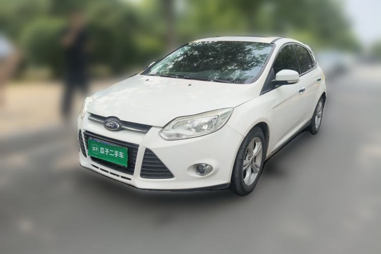 Ford Focus 2012 Hatchback 1.6L Manual Fashion Edition d’occasion Guazi used car, China used car export, Used car for sale, Used  cars, Cheapest cars for sale