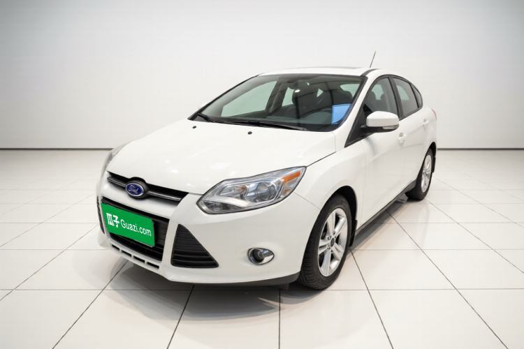 Used Ford Focus 2012 Sedan 1.6L Manual Fashion Edition Guazi used car, China used car export, Used car for sale, Used cars, Cheapest cars for sale