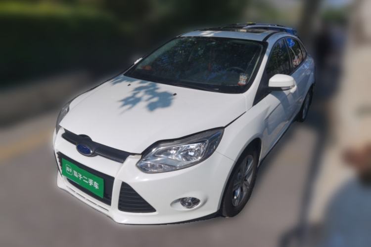 Used Ford Focus 2012 Sedan 1.6L Automatic Fashion Edition Guazi used car, China used car export, Used car for sale, Used  cars, Cheapest cars for sale