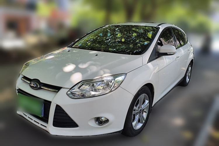 Used Ford Focus 2012 Hatchback 1.6L Automatic Fashion Edition Guazi used car, China used car export, Used car for sale, Used cars, Cheapest cars for sale