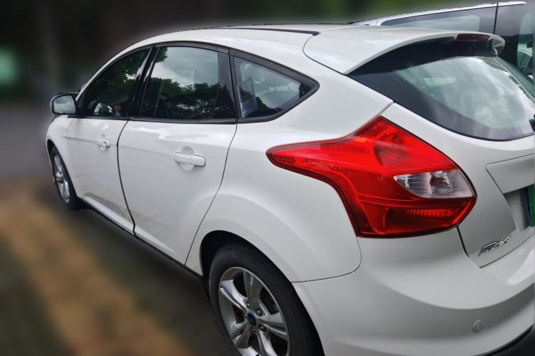Used Ford Focus 2012 Hatchback 1.6L Automatic Comfort Model Rear Left 45 Deg