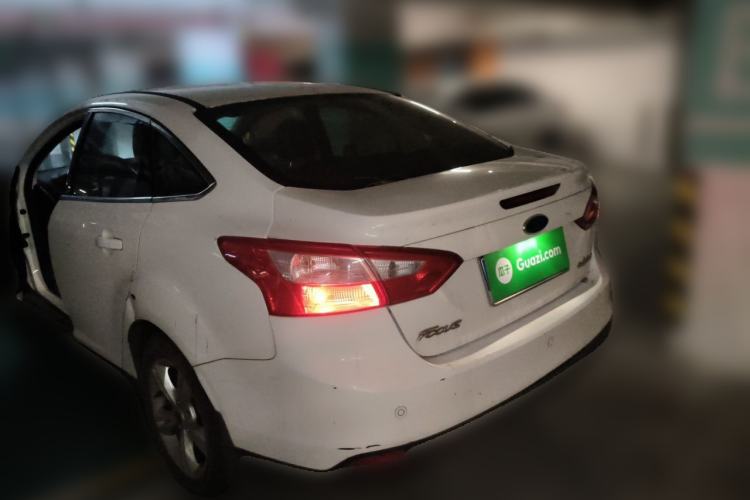 Used Ford Focus 2012 Sedan 1.6L Manual Fashion Edition Rear Left 45 Deg