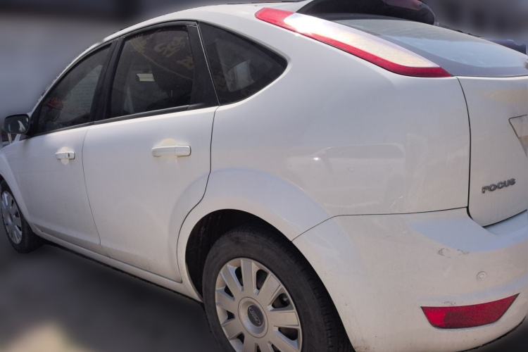 Used Ford Focus 2012 Hatchback Classic 1.8L Automatic Base Model Rear Left 45 Deg
