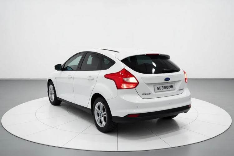 Used Ford Focus 2012 Hatchback 1.6L Automatic Fashion Edition Rear Left 45 Deg