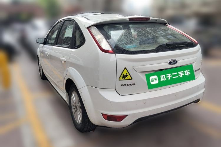 Used Ford Focus 2012 Hatchback Classic 1.8L Automatic Fashion Edition Rear Left 45 Deg