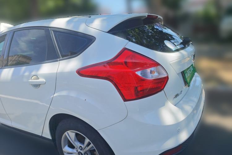 Used Ford Focus 2012 Hatchback 1.6L Manual Fashion Edition Rear Left 45 Deg