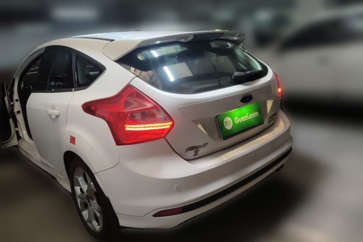 Used Ford Focus 2012 Hatchback 2.0L Automatic Luxury Sport Model Rear Left 45 Deg